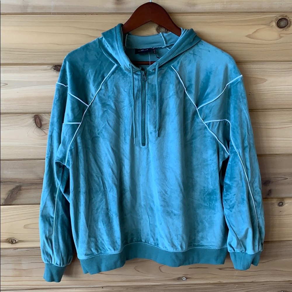 Velour Sage Colored 1/2 Zipper Hoodie🌿🍃